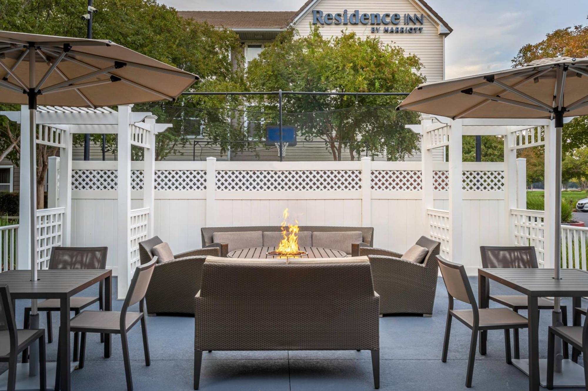 Residence Inn Sacramento Ранчо Кордова Екстериор снимка